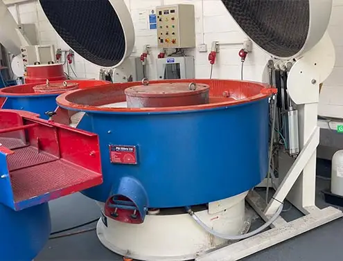 800 Litre Vibratory bowl with unload