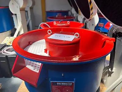 Super Thick Lining Vibratory machine showing the lining